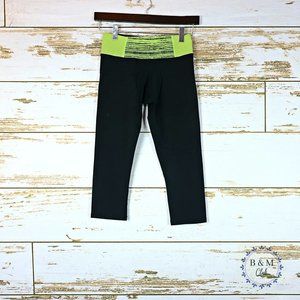 Calvin Klein Women Sz Small Capri Dry Fit Leggings